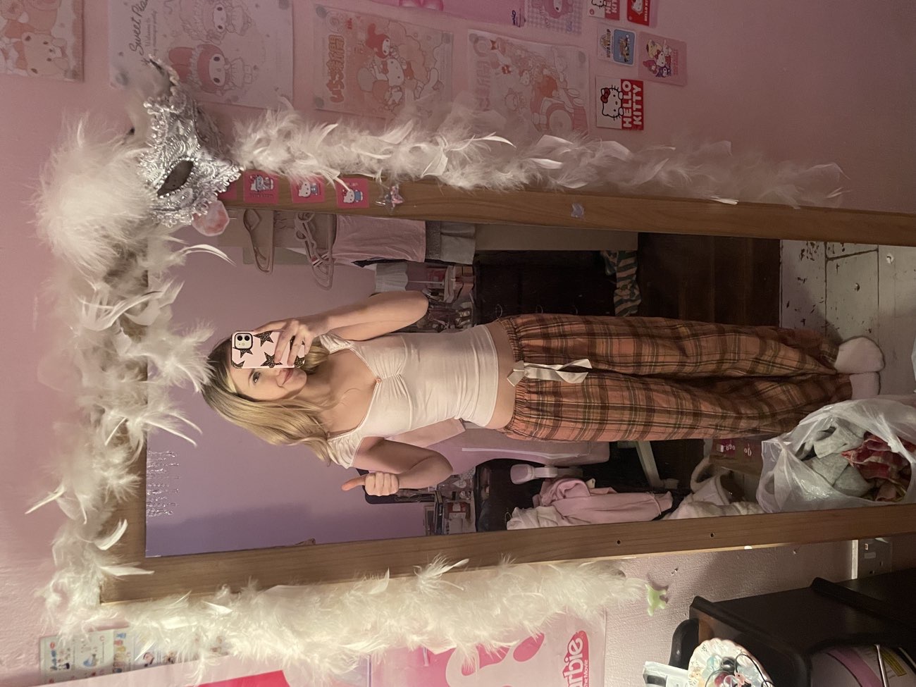 adorable H&M top bought at Friends of Asthma for €1.00