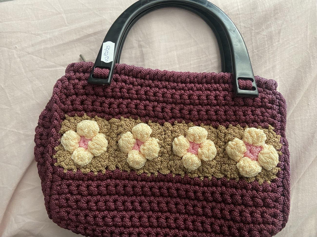 cute knitted floral handbag (christmas present for my sis) bought at Blueberry Charity Shop for £2.00