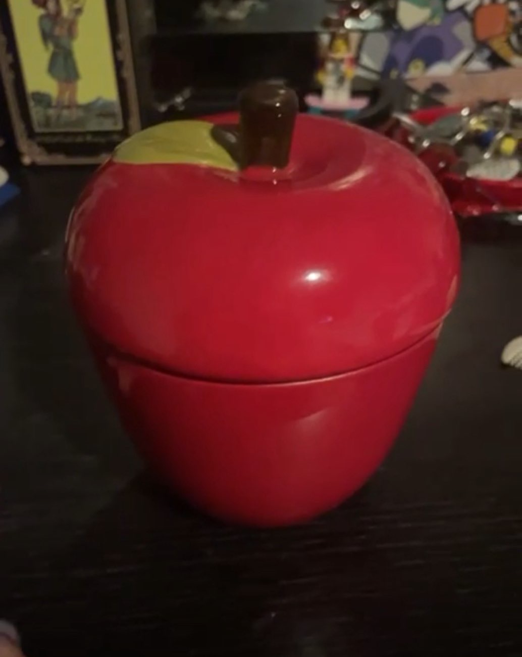 Got this cute apple jar from age uk!🍎❤️ bought at Age UK Charity Shop for £2.99
