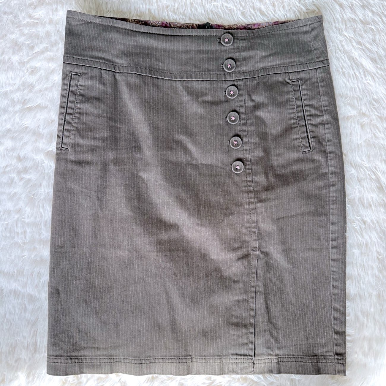 Will be cuteee with tights and brown knee high boots🤎 product bought at British Red Cross for £5.75