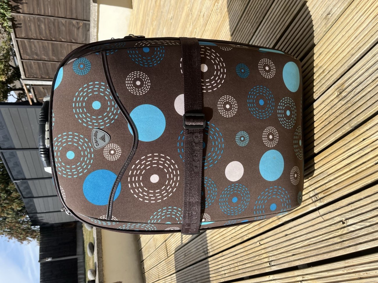 Brown Pattern Suitcase! Really big and in great condition! bought at Saddington Car Boot Sale for £10.00
