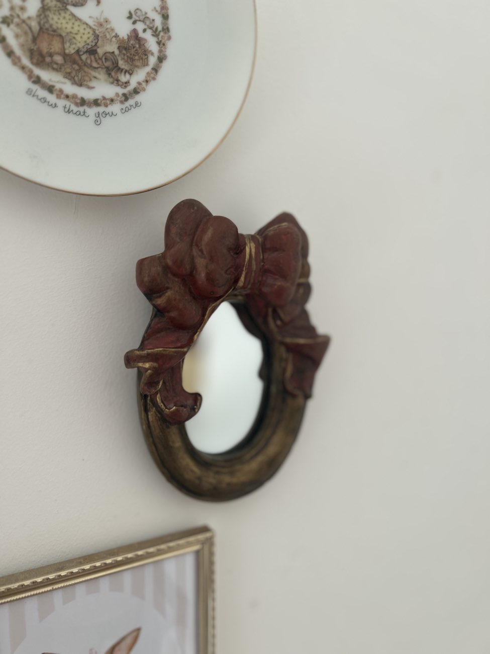 Bow mirror product bought at Barnardo's for £3.00