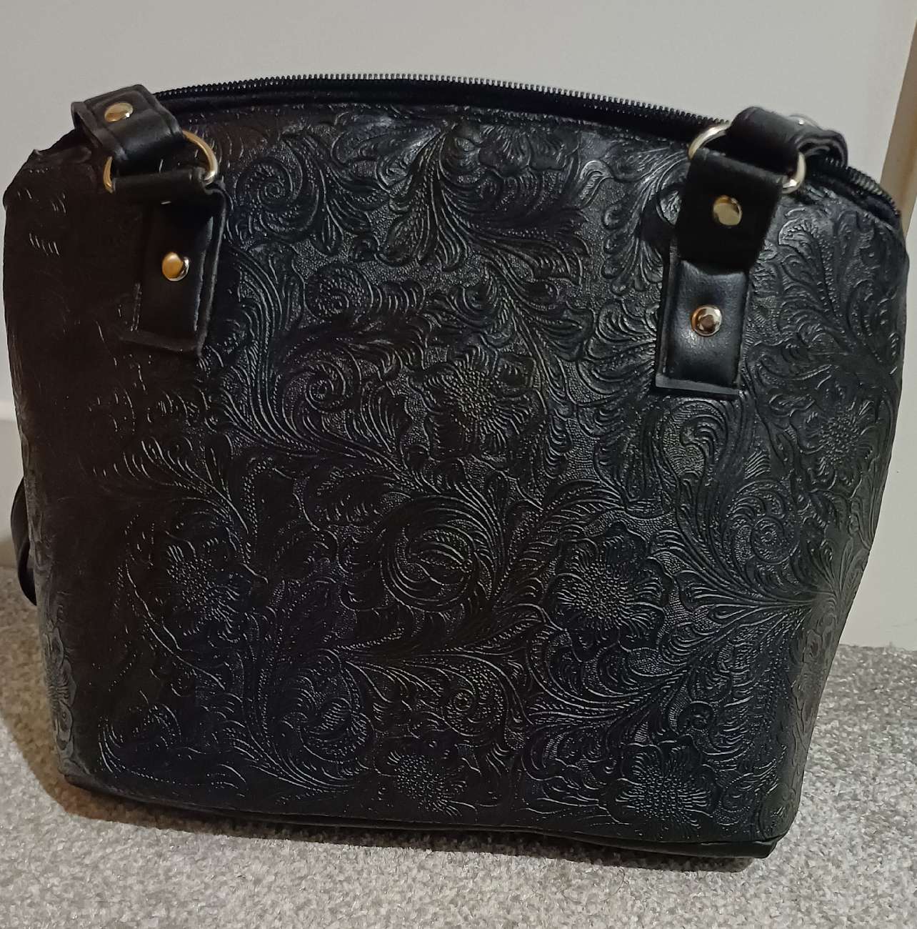 Unbranded floral handbag x bought at Imperial Charity for £4.50