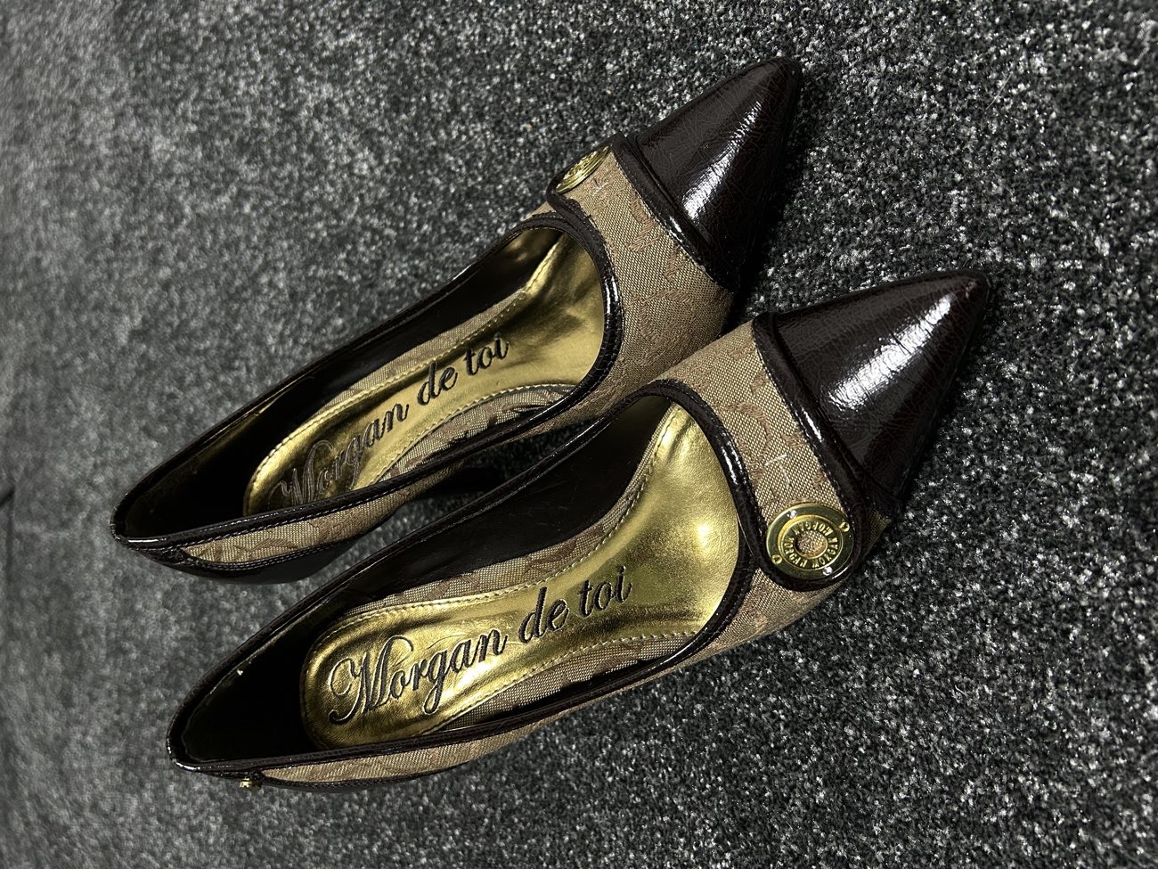one of my BEST finds 😩Morgan de toi heals!!! had a lil bit of price to them but worth it! bought at Childrens Air Ambulance for £15.00