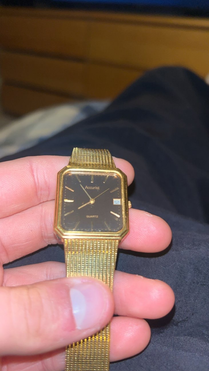 vintage accurist quartz watch bought at Sue Ryder for £5.00