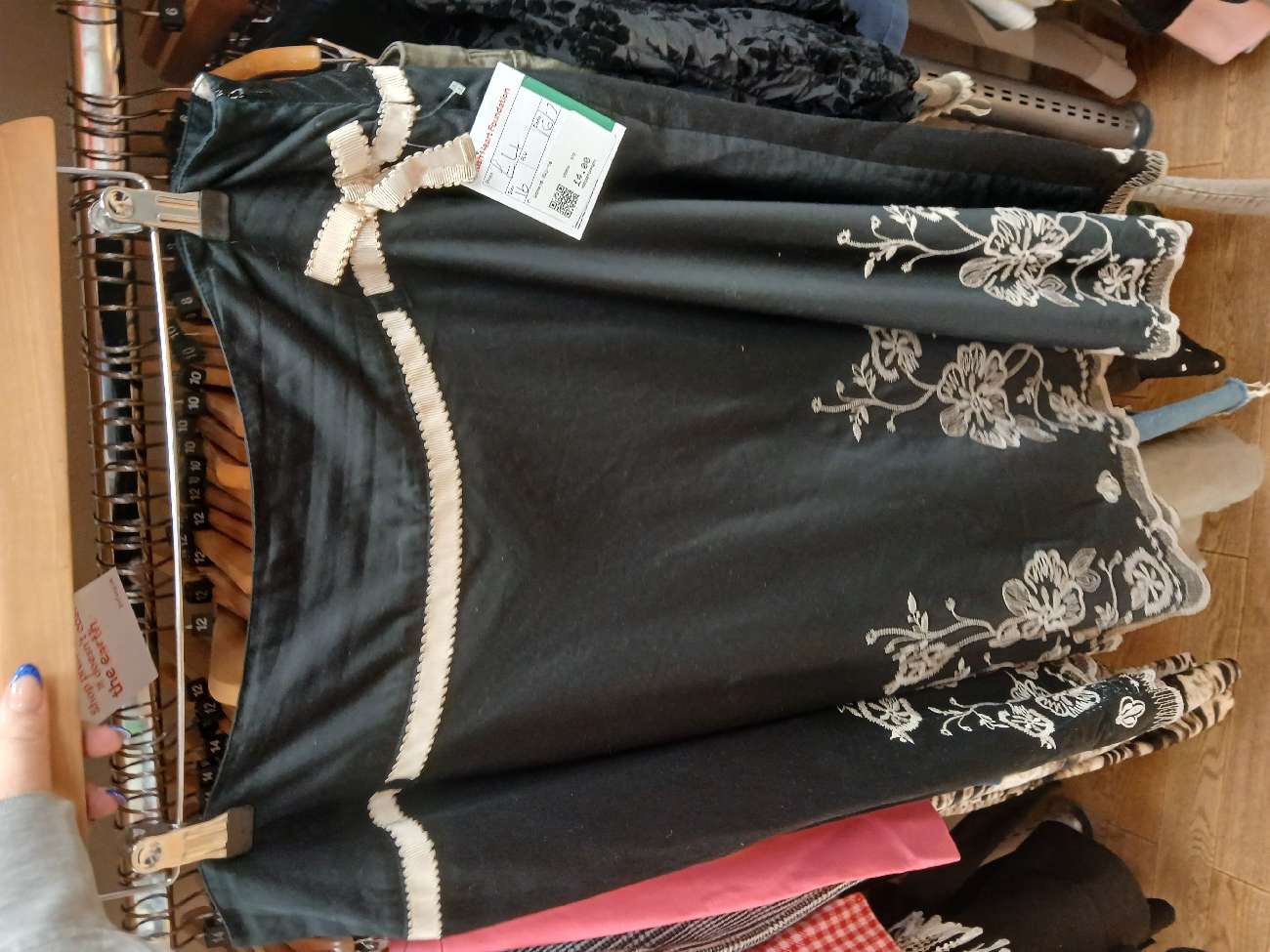 Cute black skirt, didn't fit :( but my friend liked it so I picked it up for them bought at British Heart Foundation for £4.00