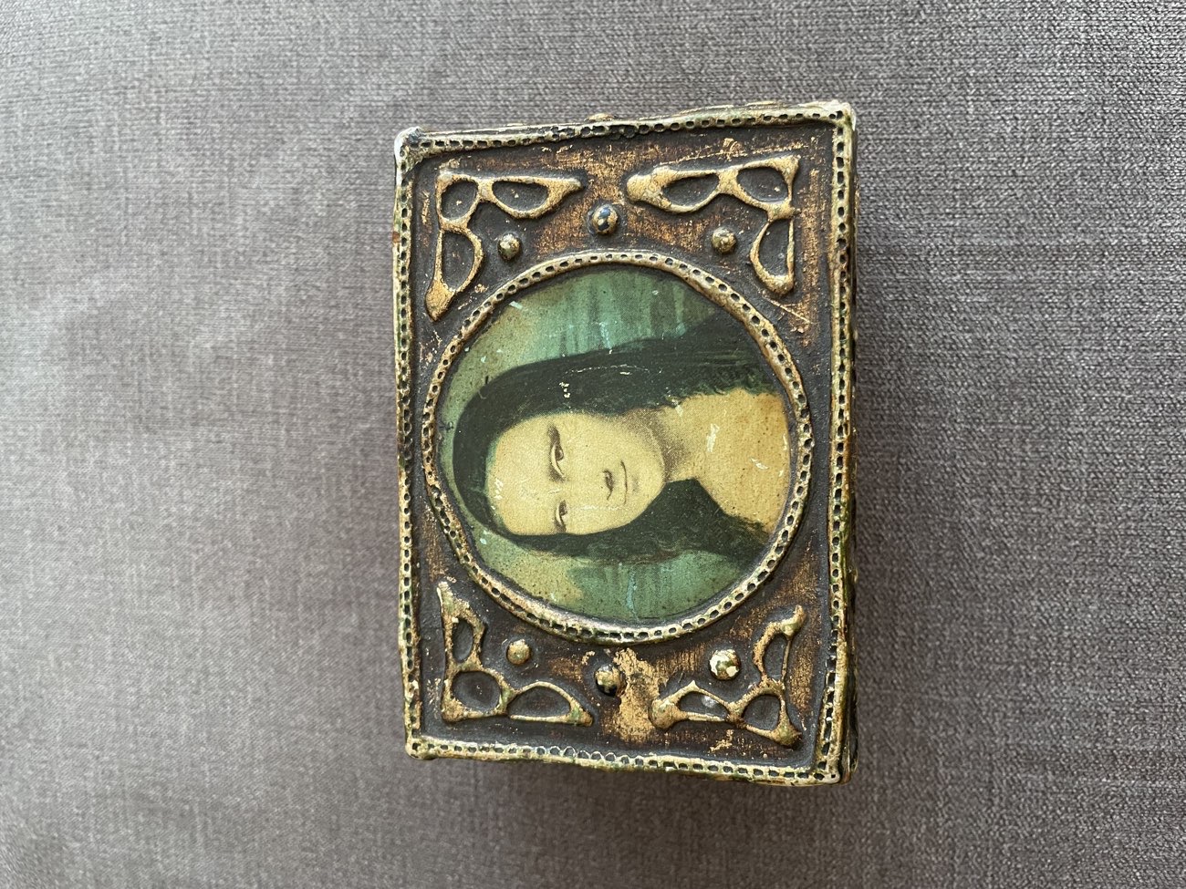 Mona Lisa Wooden Box bought at British Heart Foundation for £10.00