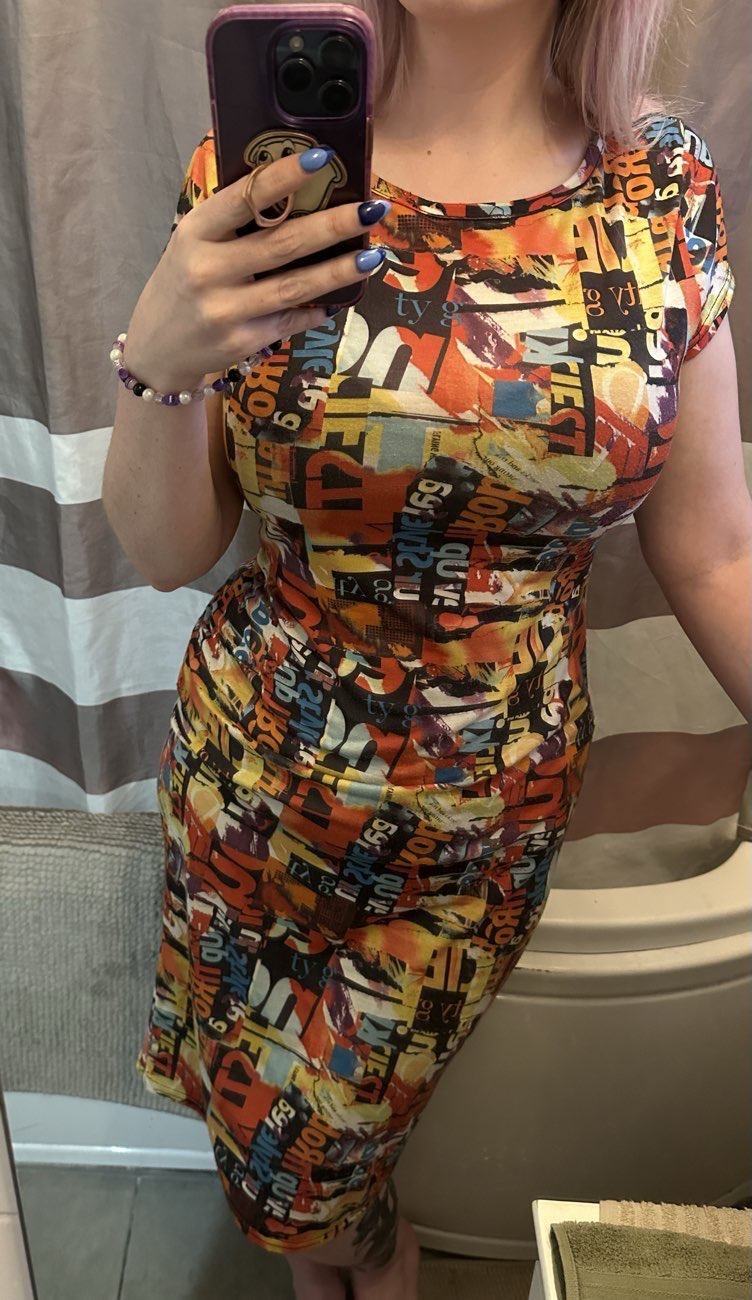 Any 4 items for £12! 90s magazine tshirt dress & Maje crepe dress, gutted it’s too small 💔 bought at White Rose Outlet Nottingham for £12.00