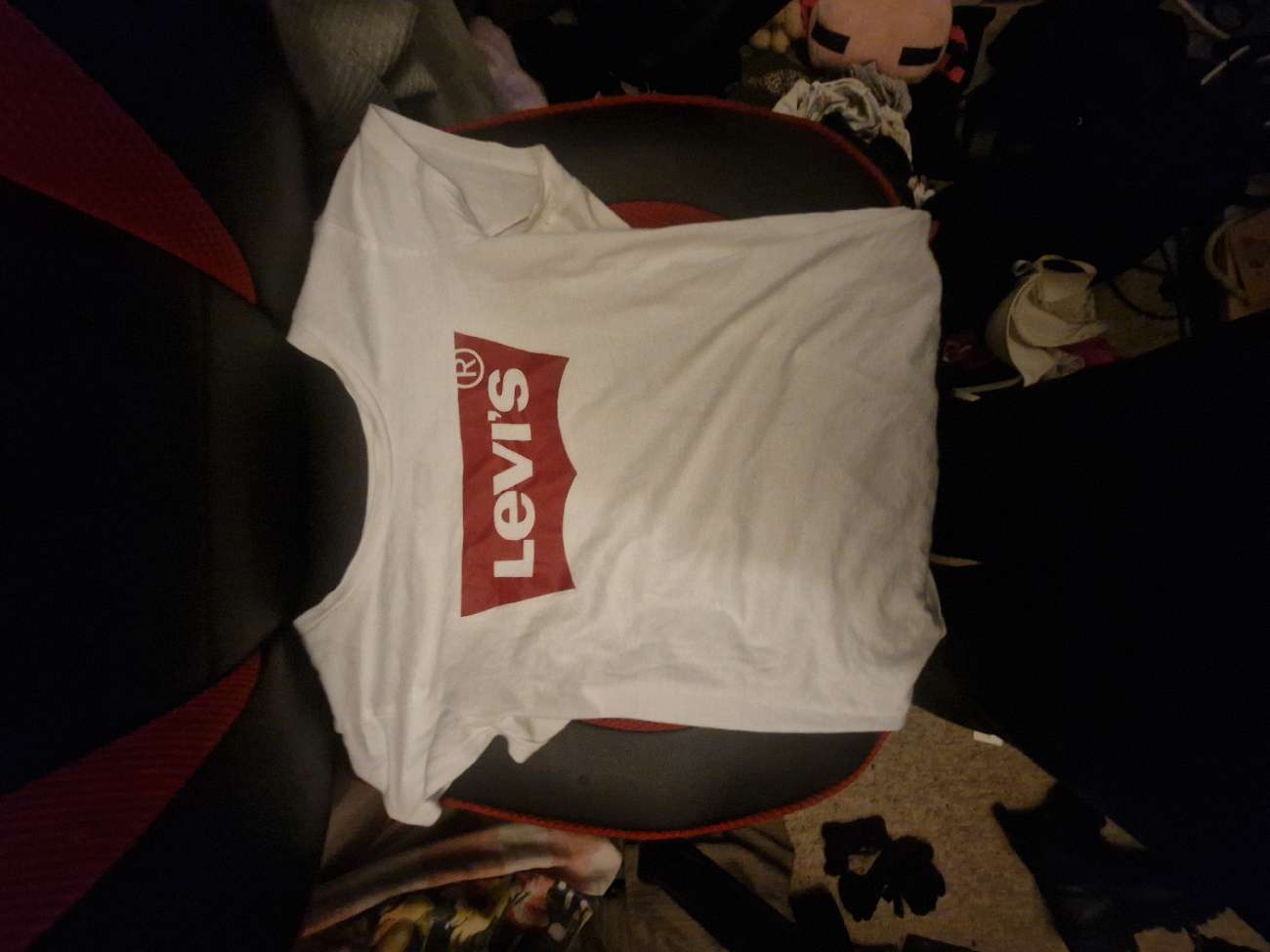 levis tee vintage product bought at Farplace Animal Rescue for Β£2.00