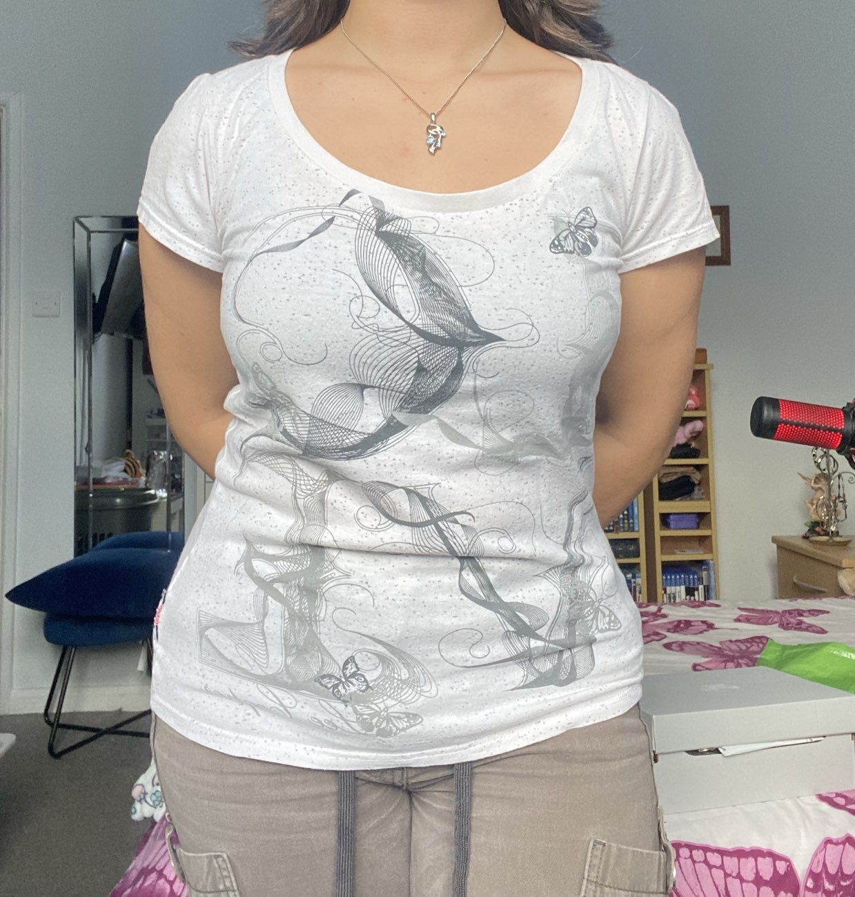 got this lovely top✨ product bought at Sue Ryder for £1.50