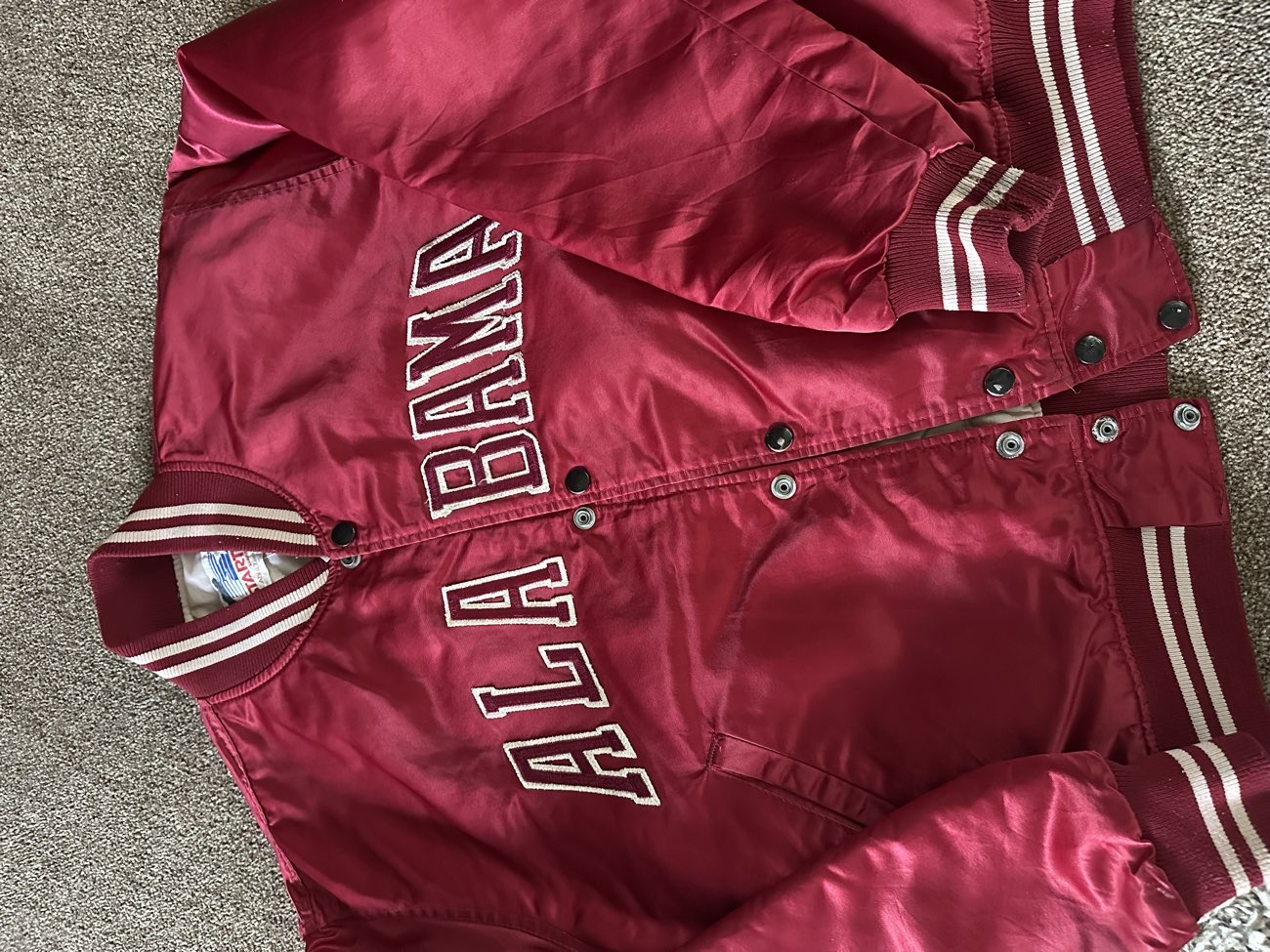 Early 90s Alabama Crimson Tide Starter Jacket 🔥 product bought at Cancer Research UK for £5.00