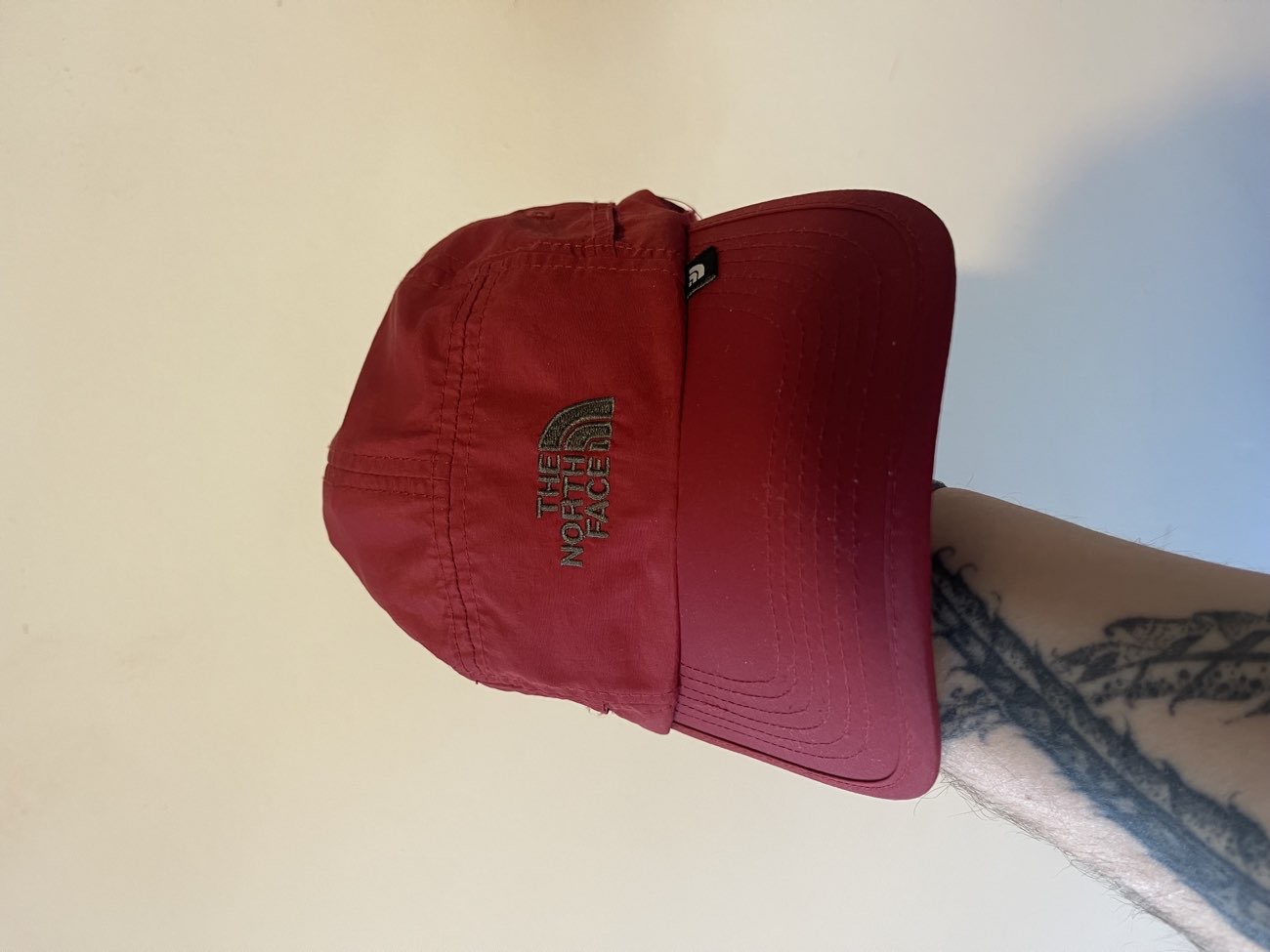 perfect the north face running cap bought at Harford Park and Ride Car Boot for £2.00