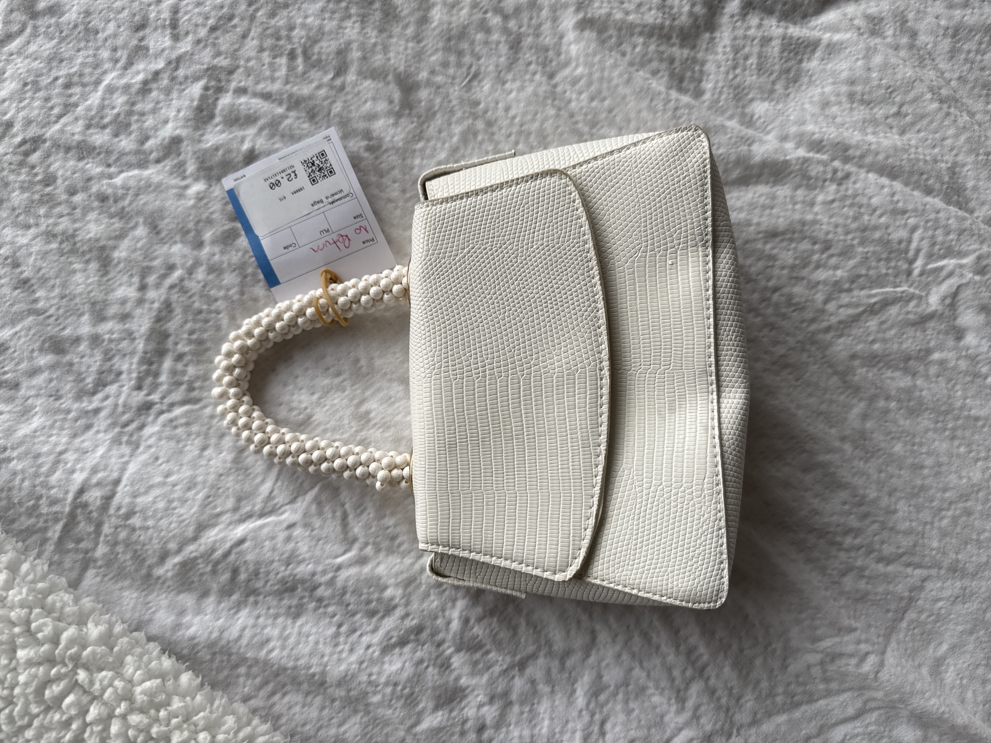 small white handbag product bought at British Heart Foundation for £2.00