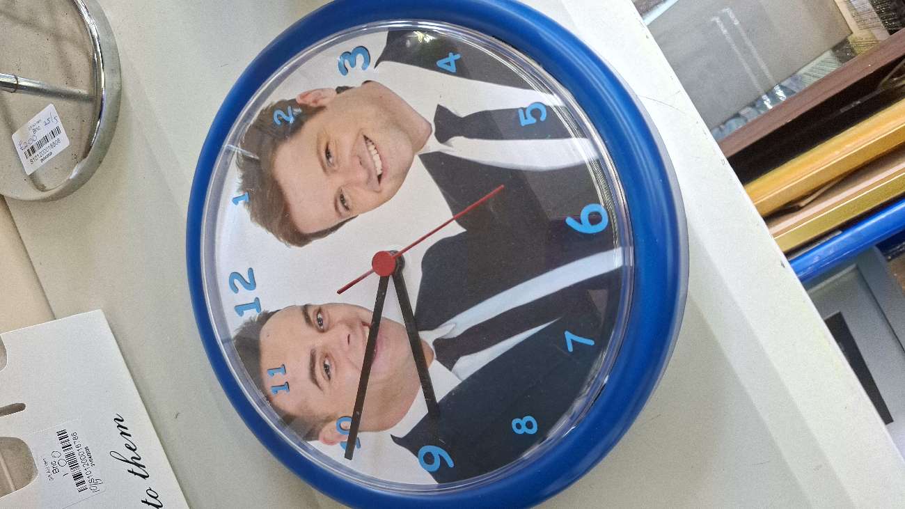 Ant & Dec clock bought at Barnardo's