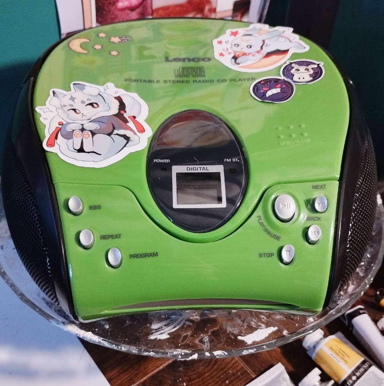 Lenco portable radio/cd player product bought at Barnardo's for £10.00