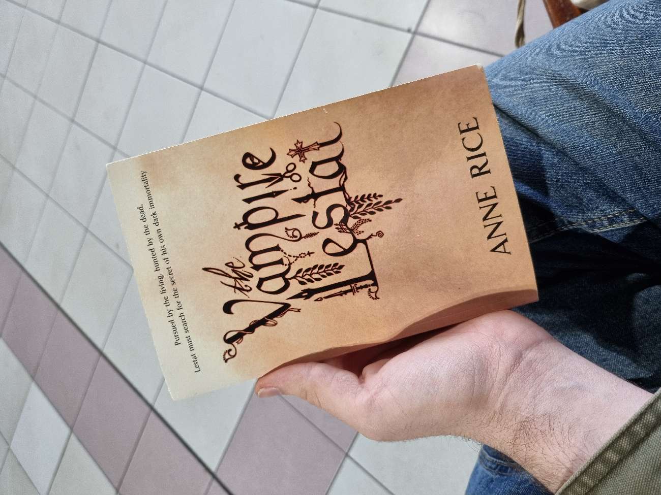 Still need to read the first book 📖 product bought at St Richard's Hospice Charity for £2.45