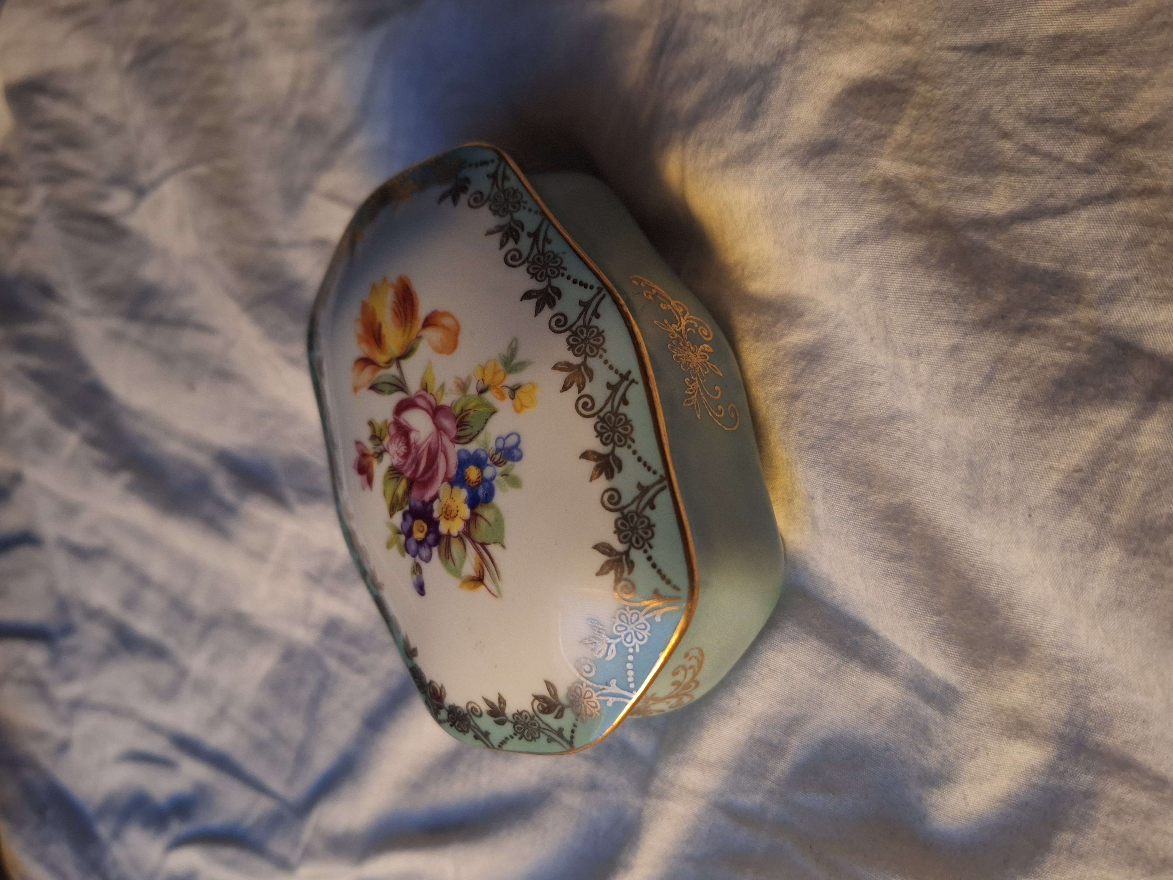 Blue bone china trinket dish x product bought at Zero Waste Shop Dunbar for £2.00