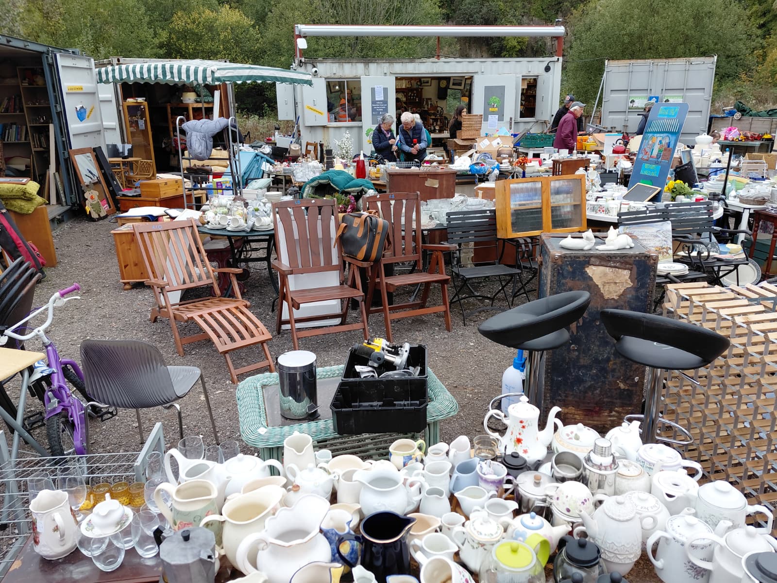 Five Lanes Reuse Shop: The Second-hand Shop Fighting Climate Change