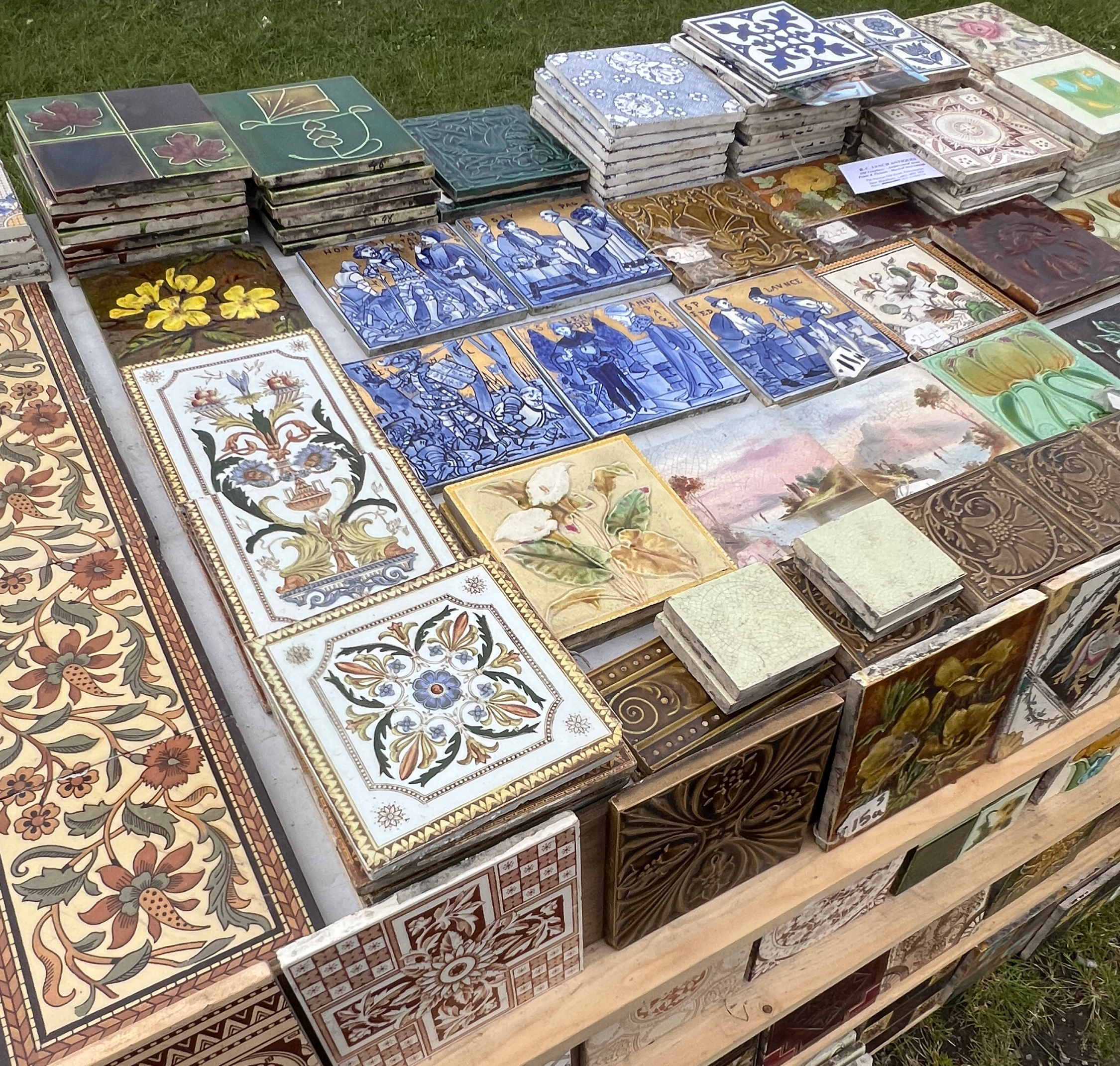 Selection of vintage tiles in miscellaneous patterns