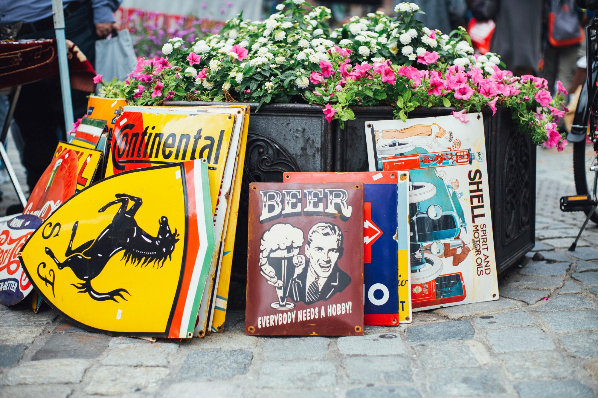 Flea market tin-plate signs