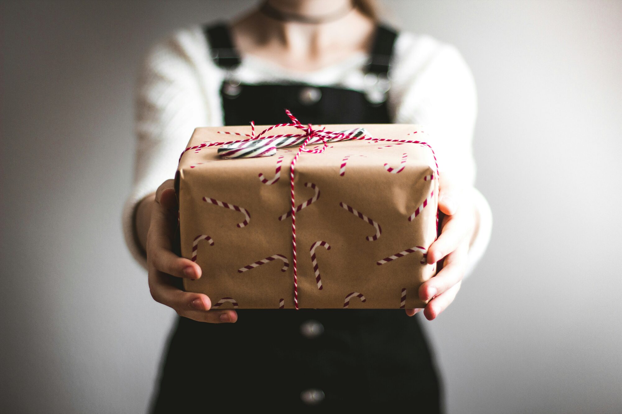 Sustainable Secret Santa: Organize a Gift Swap