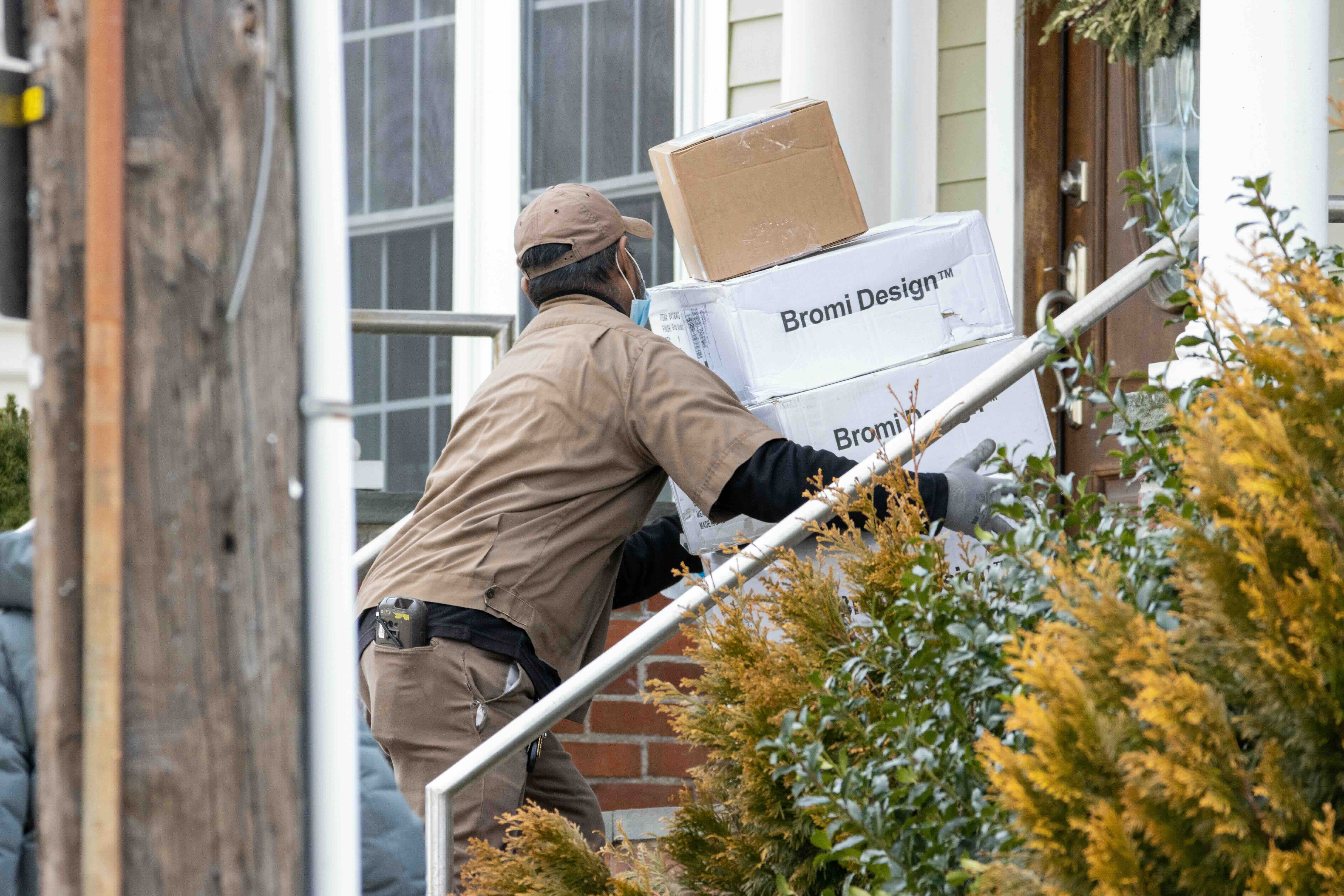 Which UK Charities Offer Home Collection for Donations?